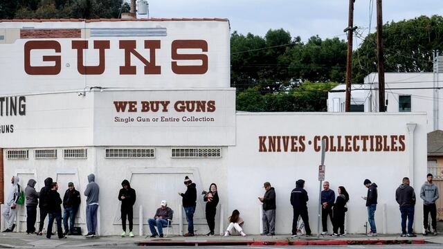 Estados Unidos: Corte Suprema anula prohibición de accesorio que convierte armas en ametralladoras