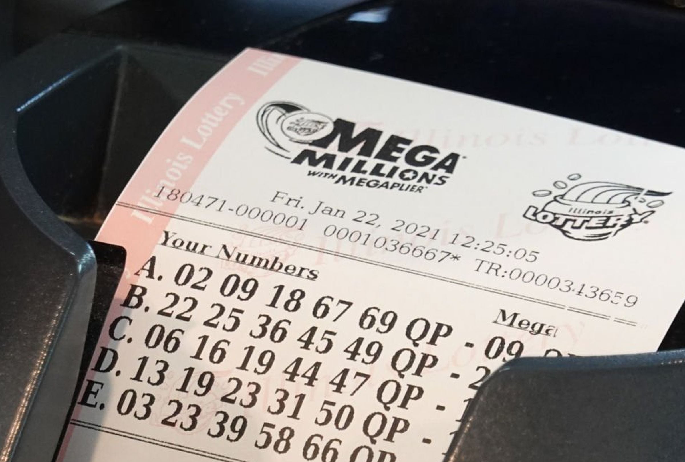 Conoce aquí en qué local en California se vendió el boleto de Mega Millions ganador de $47,355. (Foto: Scott Olson / Getty Images)