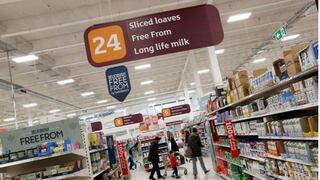 Insectos comestibles llegan por primera vez a estanterías de supermercados británicos