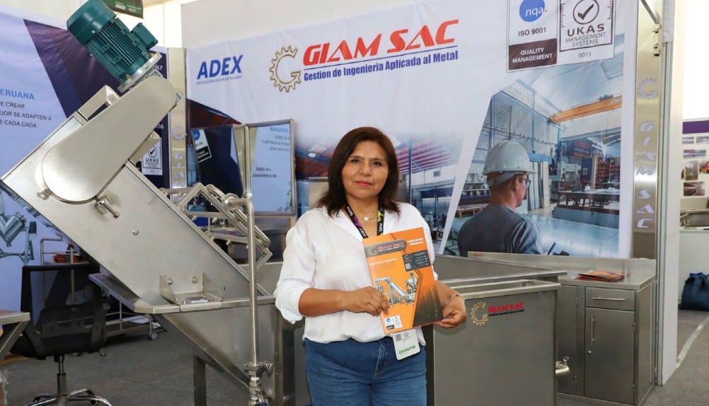 La gerenta general de Giam S.A.C., Mercedes Quispe Esquía, en su stand en la Expoalimentaria 2026.