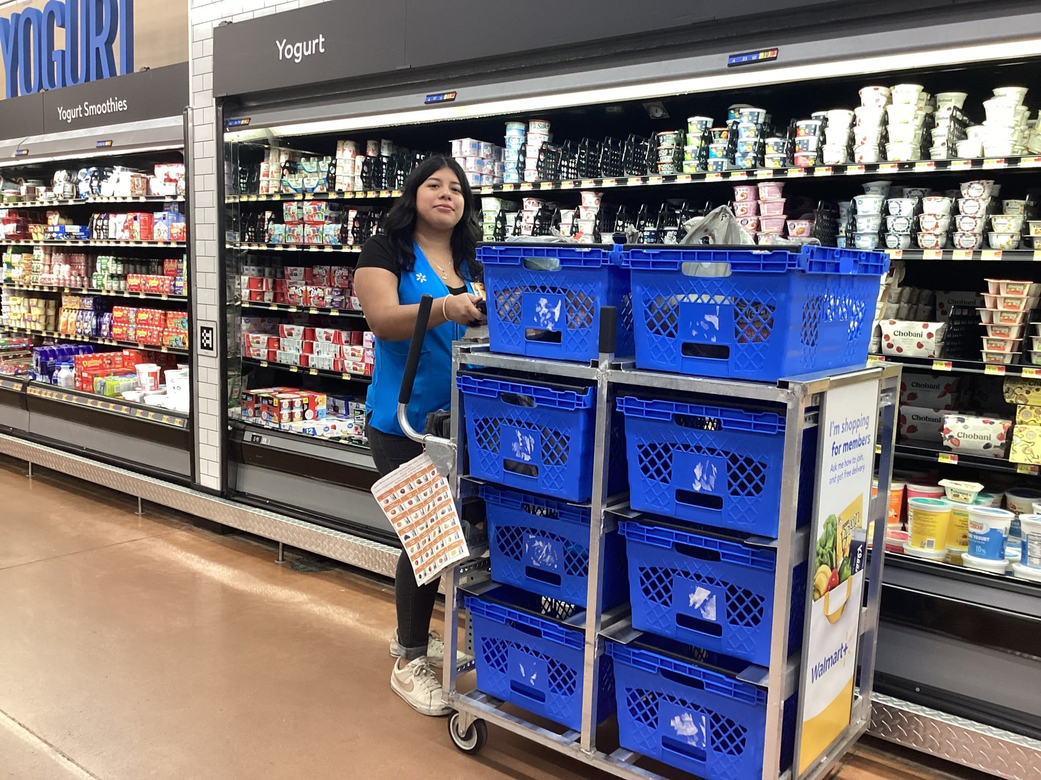 Este es el carrito de los trabajadores de Walmart que se encargan de recoger las compras online (Foto: Walmart)