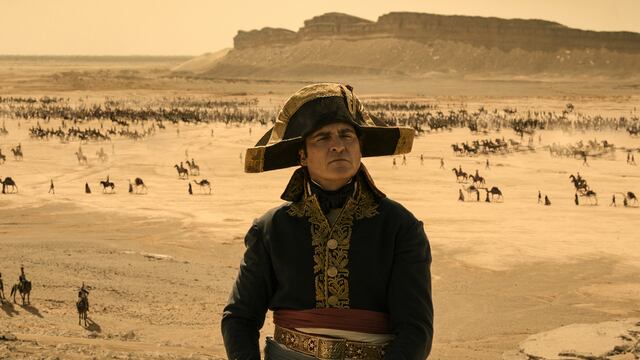 Joaquin Phoenix se convierte en Napoleón en la película homónima de Ridley Scott