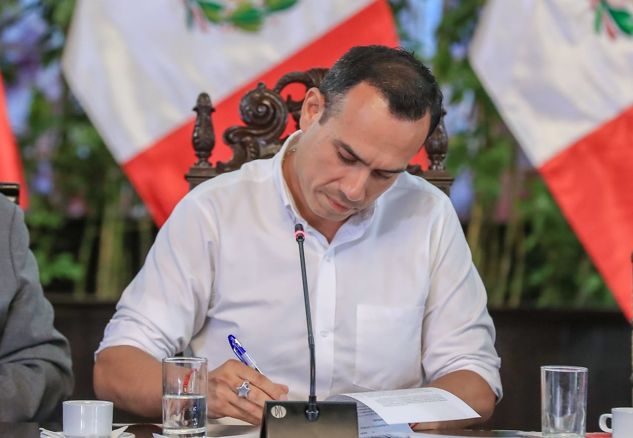 José Jerí carga con cuatro mociones de censura en su contra presentadas en el Congreso, tras reuniones con empresarios chinos no consignadas en su agenda oficial. Foto: Presidencia