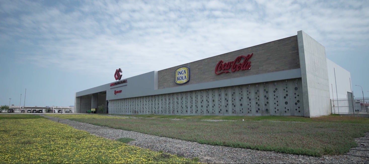 Arca Continental en Perú cuenta con 6 plantas de bebidas gaseosas, aguas, jugos, isotónicas y energizantes.