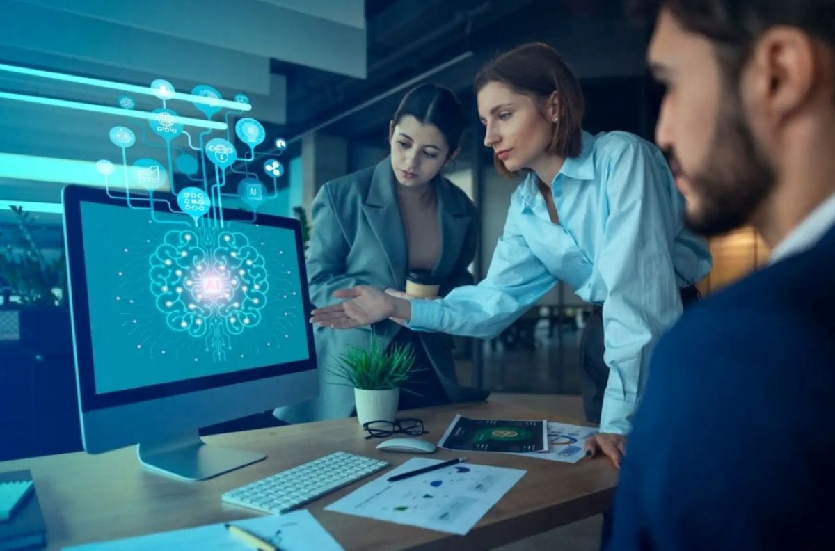 Empresas peruanas aceleran la adopción de herramientas de inteligencia artificial en sus procesos internos. Foto: Andina.