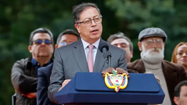 Petro anuncia que Colombia “comienza a renegociar” el TLC con Estados Unidos
