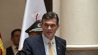 Bolivia declara emergencia económica y elimina subsidios a combustibles