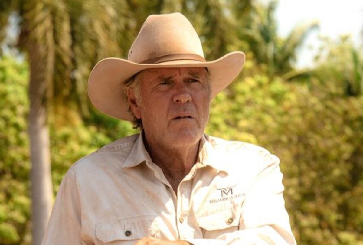 Tras perder a su hijo Dan, Colin Lawson (Robert Taylor) no sabe a quien nombrar su heredero en la serie australiana "Territorial" (Foto: Netflix)