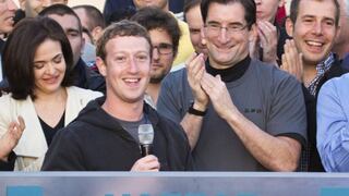 Demandan a Facebook, Zuckerberg y bancos por OPI
