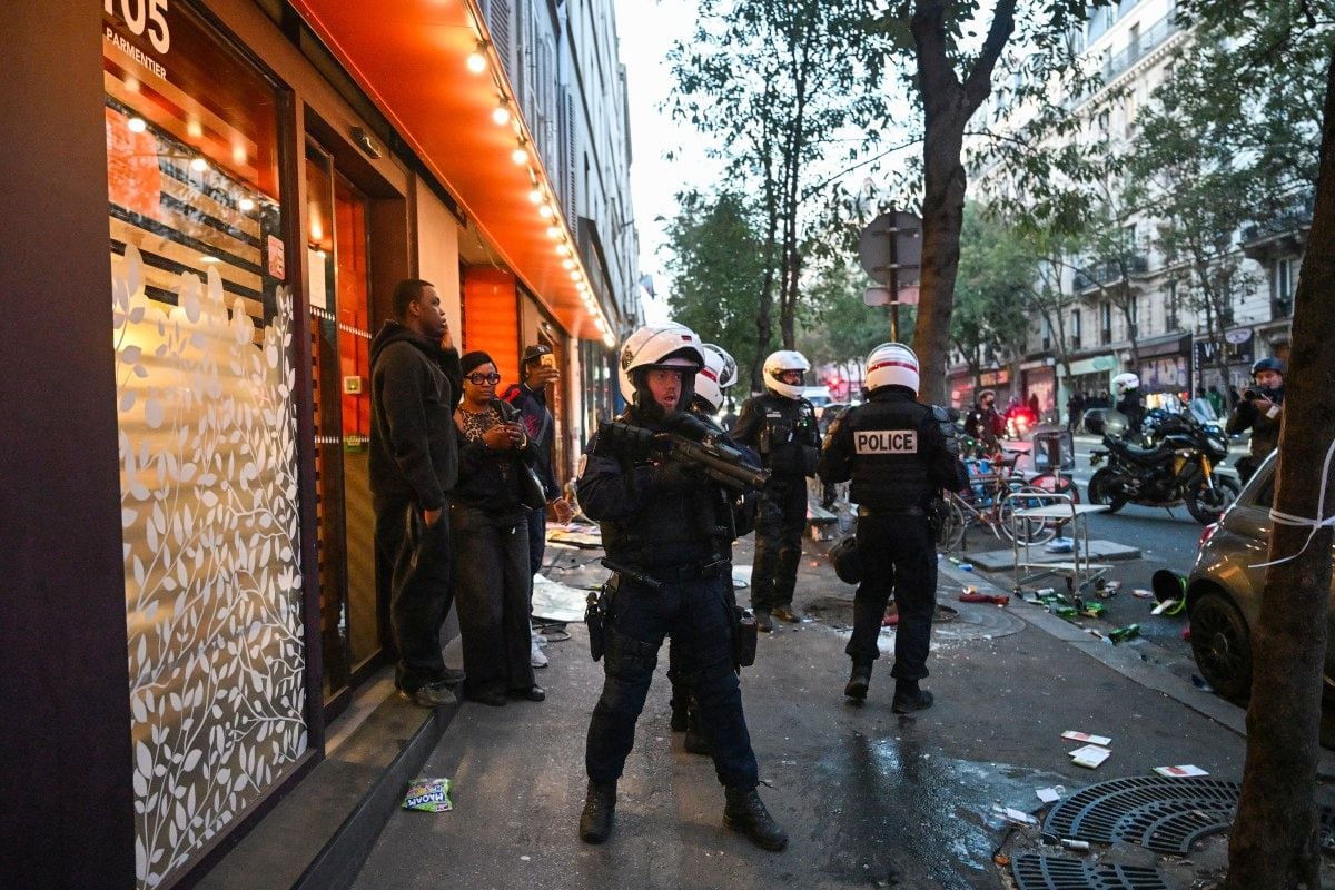 Francia: imponen toque de queda y al menos 350 detenidos por disturbios