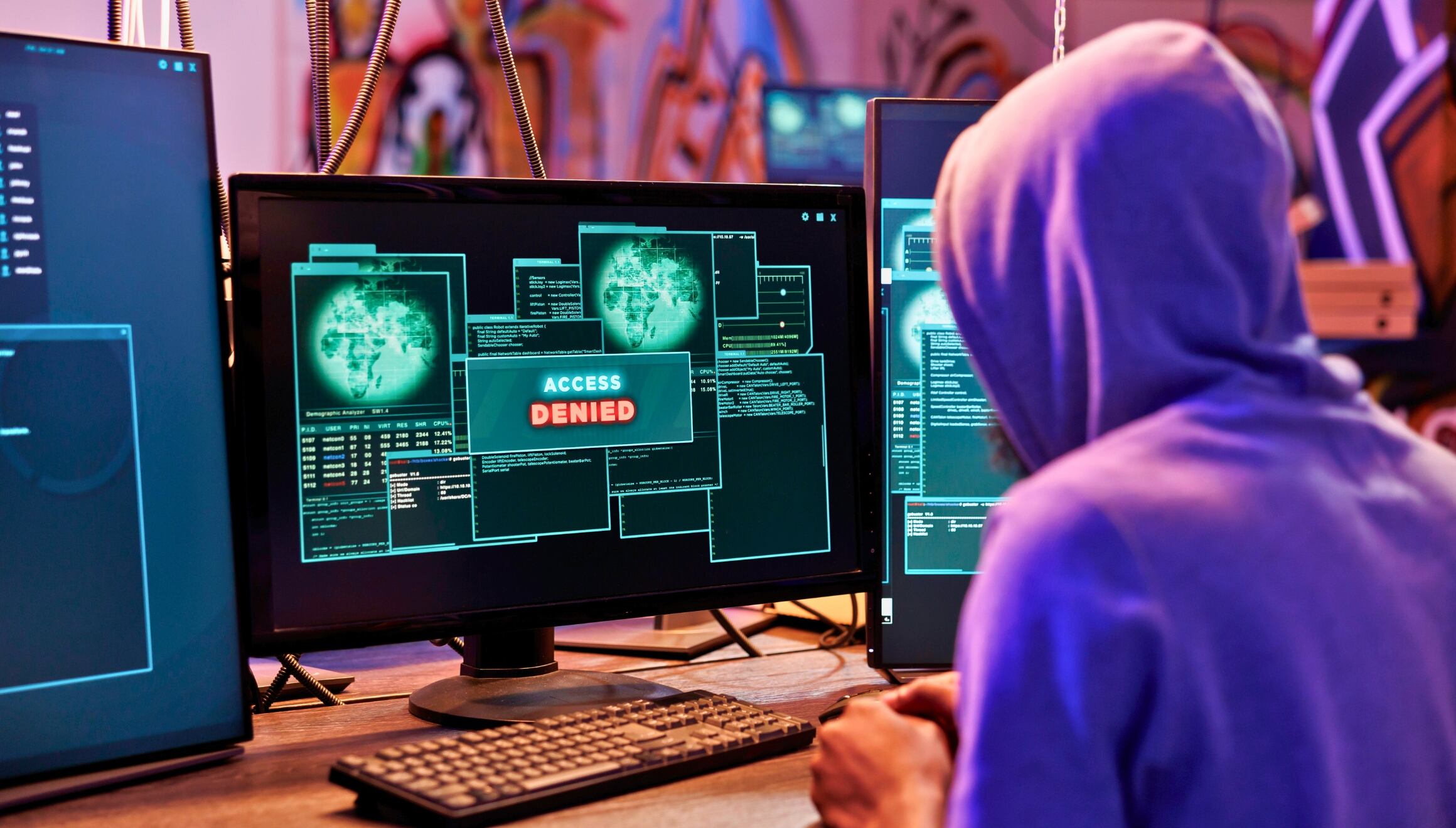 Personas inescrupulosas intentan de todo por conseguir la información personal de los contribuyentes de Estados Unidos y así quedarse con su dinero (Foto: Freepik)