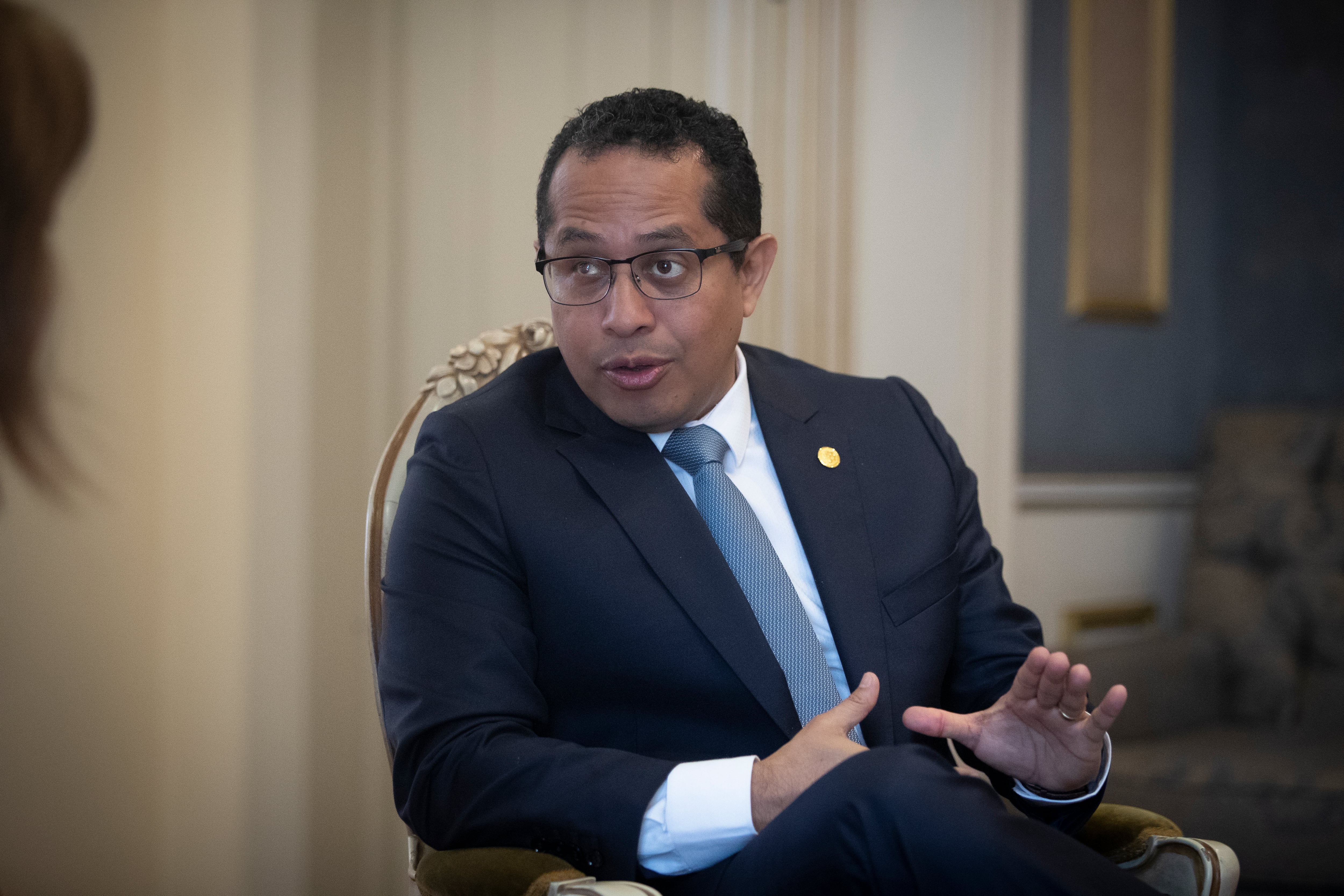 El presidente del JNE, Roberto Burneo, anunció que se determinarán sanciones administrativas y penales por fallas en el proceso. Foto: Hugo Pérez / GEC