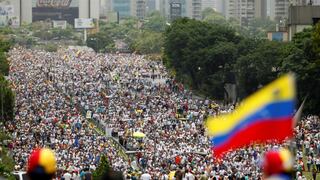 Oposición venezolana invitó a cinco expresidentes a observar plebiscito