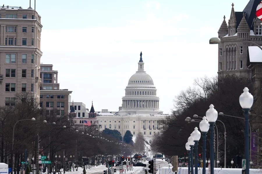 Fotografía de las inmediaciones del Capitolio de Estados Unidos este lunes. EFE/ Octavio Guzmán