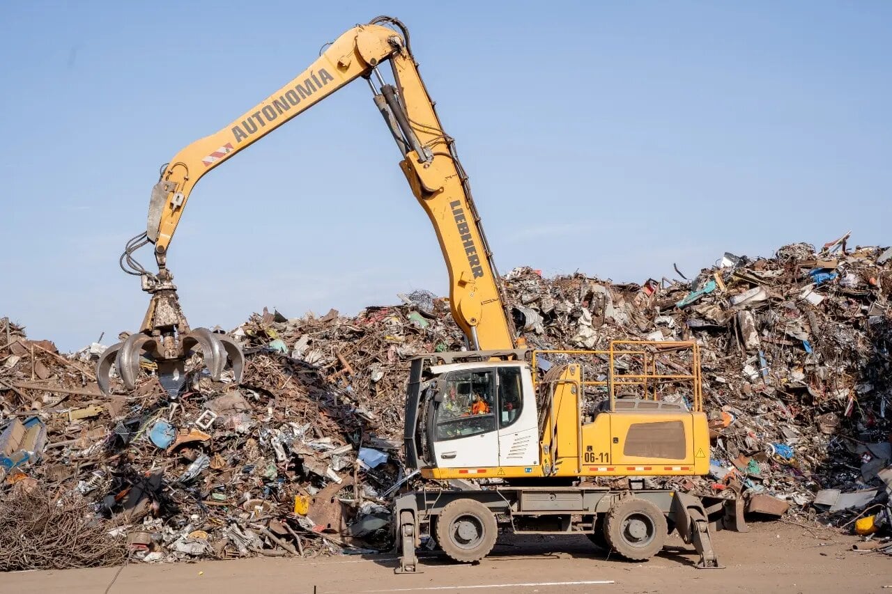 La operación con Scotiabank respalda la producción de acero mediante el reciclaje de chatarra metálica, con el objetivo de contribuir a soluciones de descarbonización para una industria clave para el país. (Foto: difusión).