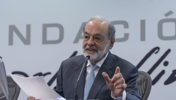 Carlos Slim, presidente emérito de América Móvil SAB, habla durante una conferencia de prensa en Ciudad de México, México, el lunes 12 de febrero de 2024. Fotógrafo: Alejandro Cegarra/Bloomberg