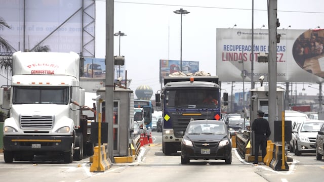 ¿Está de acuerdo con que el tránsito de camiones en Lima tenga horario restringido?