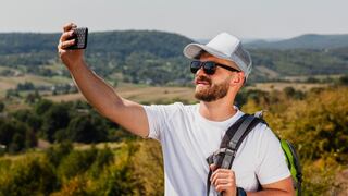 El viajero que, pagando solo 7400 dólares, visitó 18 países: ¿cómo lo logró?