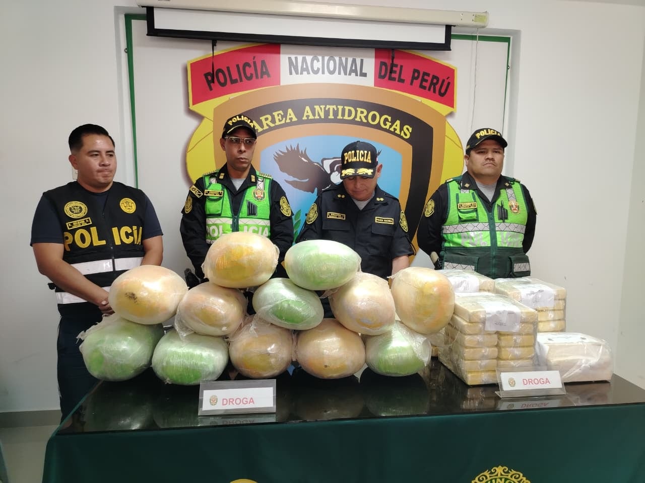 “Los estudios coinciden en que las cámaras corporales representan una herramienta efectiva para mejorar el desempeño policial y fortalecer la confianza pública”, sostuvo Karol Paredes Fonseca (bancada Avanza País), presidenta del grupo de trabajo. Foto: GEC.