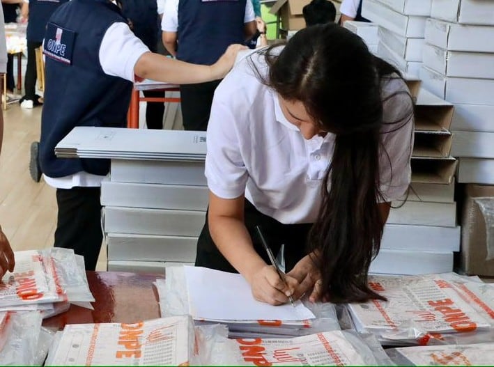 El JNE cuestionó la versión de la ONPE sobre el traslado de material electoral. (Foto: ONPE)