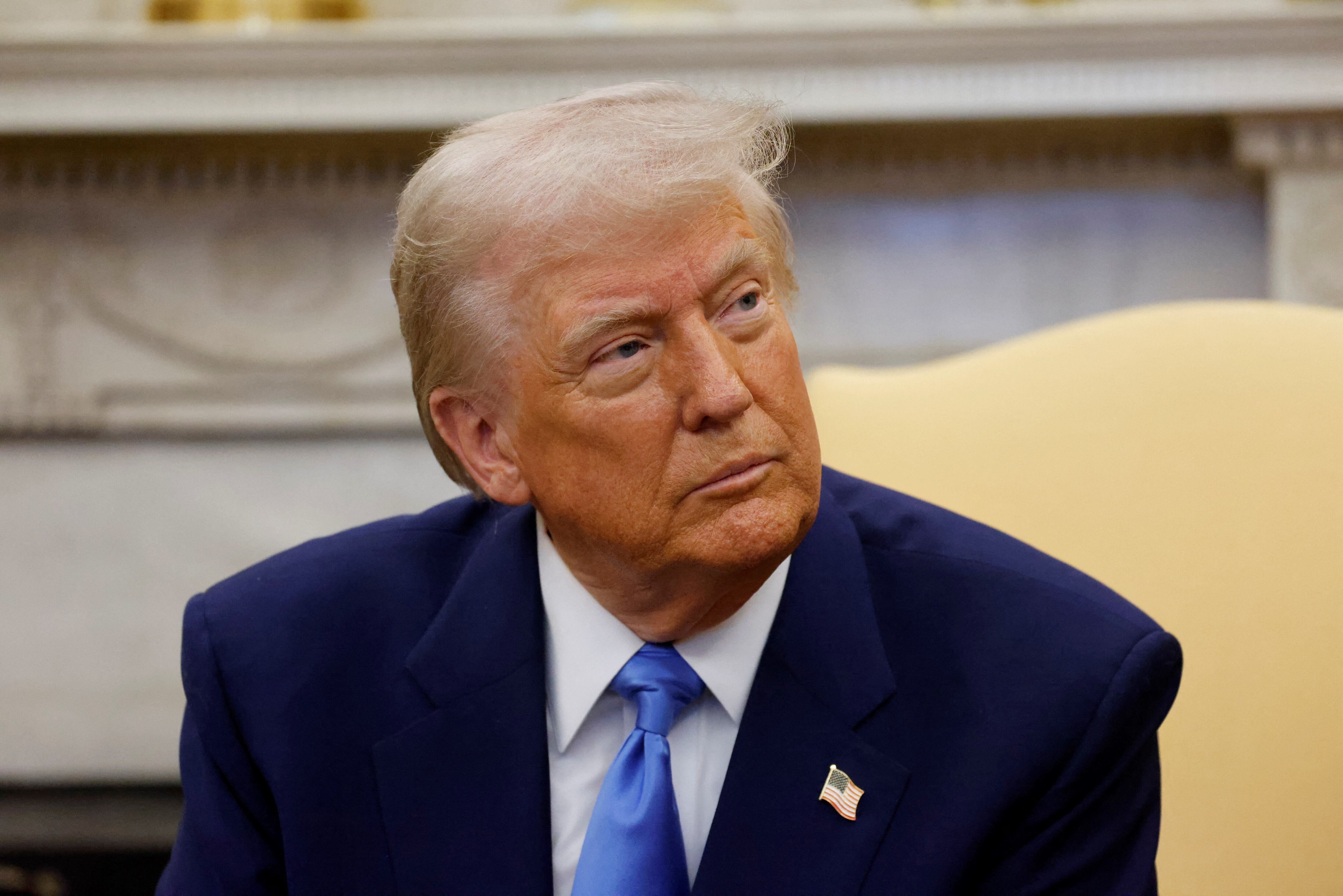 Trump plans to demand undocumented migrants to sign up for a registry Trump plans to demand undocumented migrants to sign up for a registry