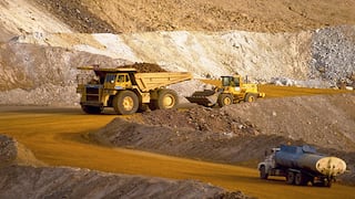 Trabajadores mineros acatan parcialmente huelga nacional