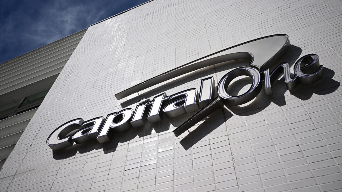 Capital One cerró cuentas de la Organización Trump por un posible lavado de dinero