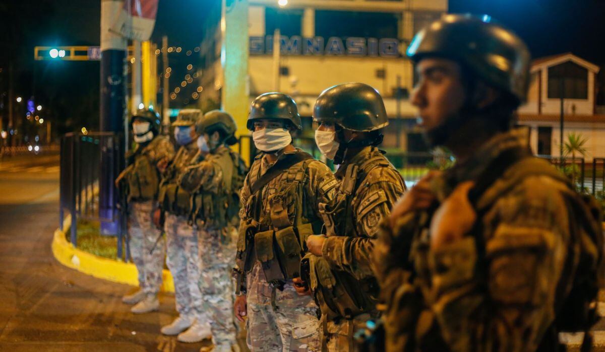 Policía Nacional del Perú y las Fuerzas Armadas para controlar el orden público y seguridad nacional (Foto: Renato Pajuelo / Andina)