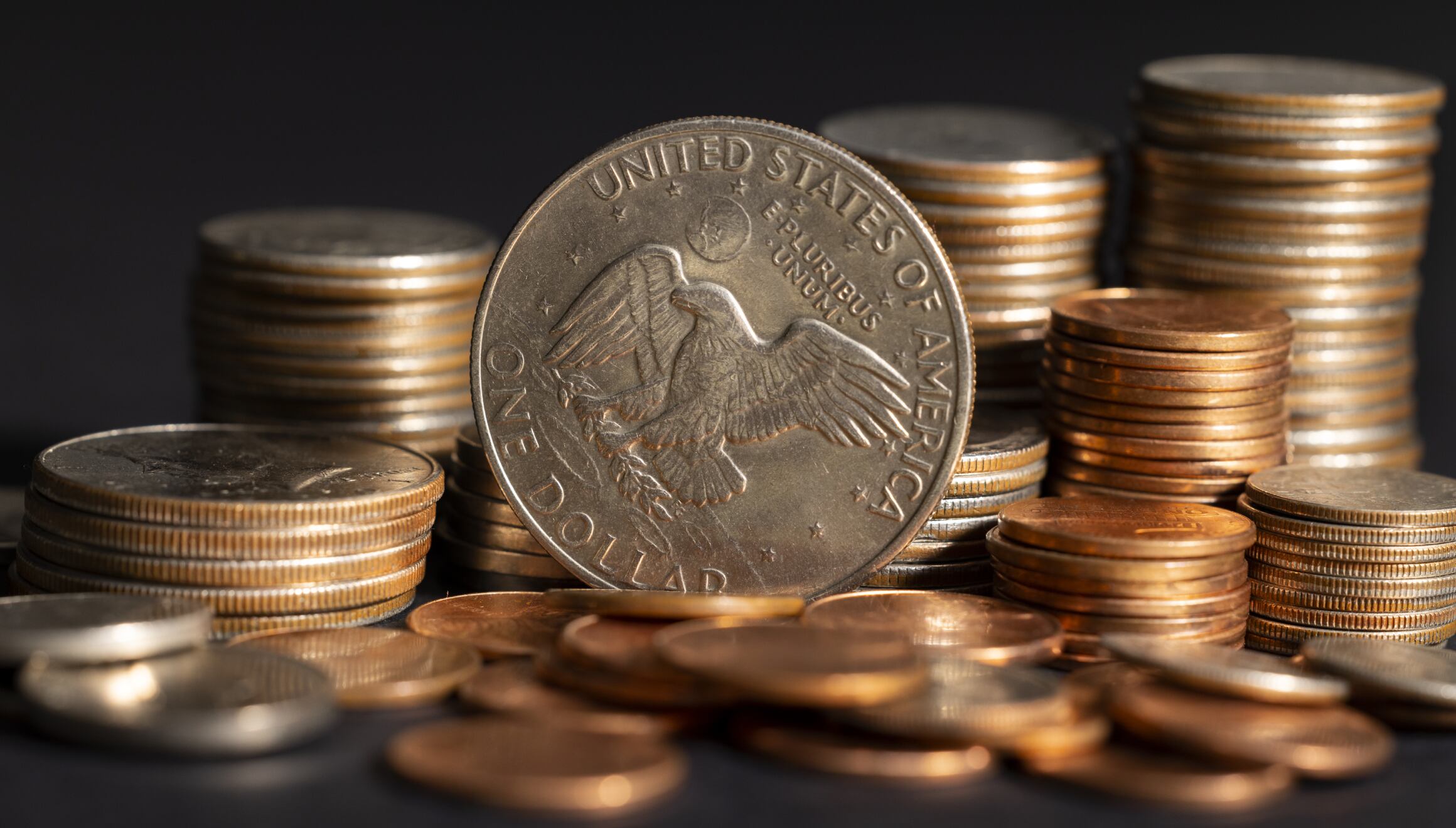 El mundo numismático esconde piezas con un gran valor y que podrían cambiarle la vida a cualquiera (Foto: Freepik)