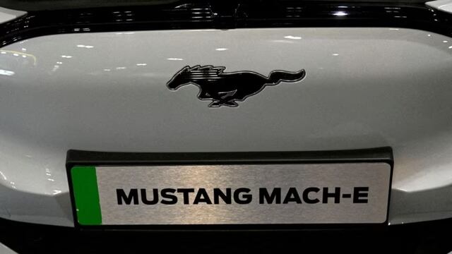 Ford sigue bajando el precio del Mustang Mach-E, su vehículo eléctrico más popular
