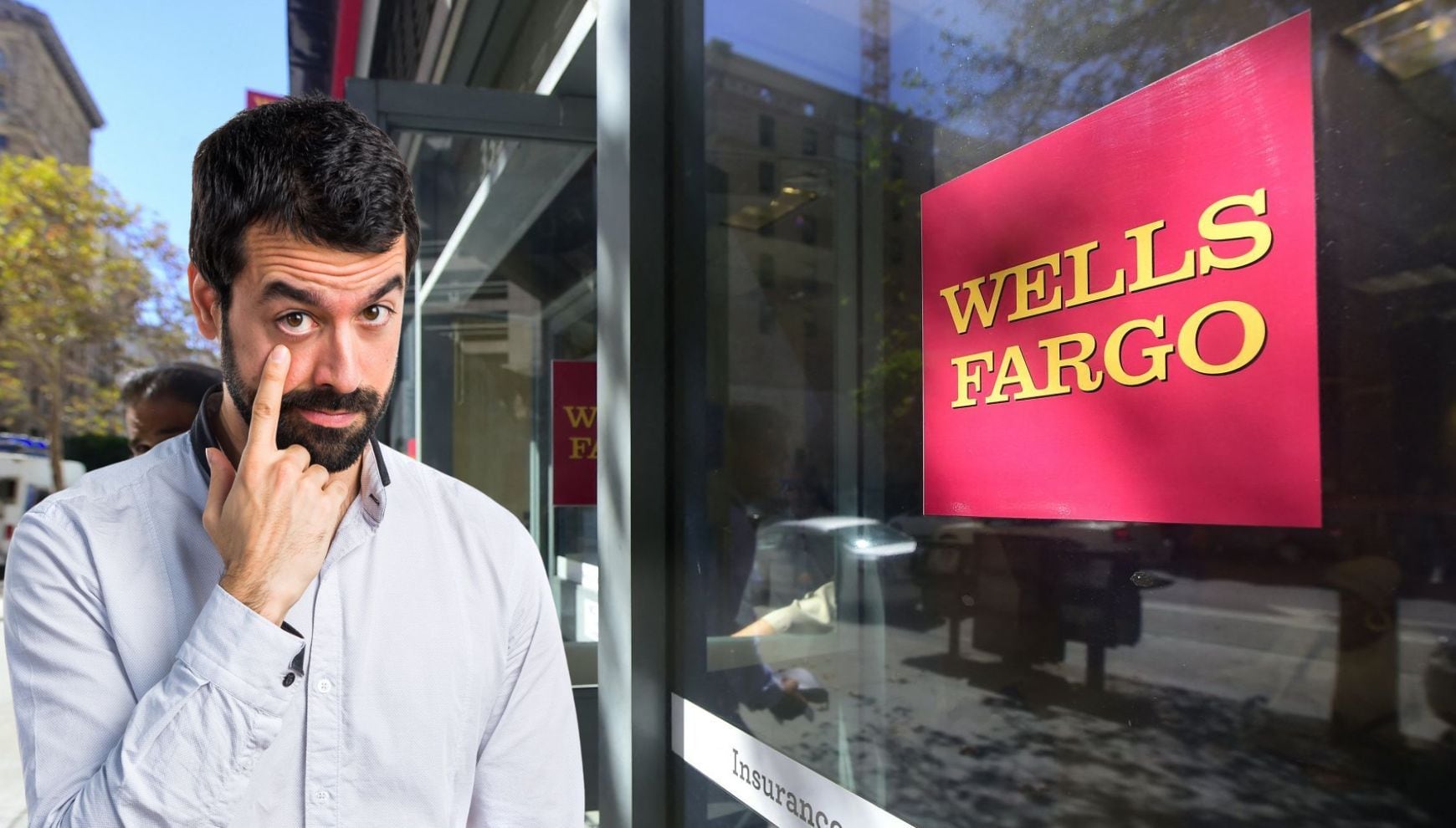 Evita contratiempos antes de ir a un banco el 16 de febrero, ya que no atenderán al público (Foto: Freepik / AFP)