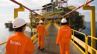 La petrolera francesa Total comprará la danesa Maersk Oil