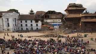 Terremoto en Nepal causa la muerte de más de 2,600 personas, confirman las autoridades