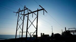 PPK y ministro chileno analizan línea de transmisión eléctrica que uniría Tacna y Arica