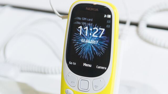Nokia aprovecha onda retro con Snake y teléfonos plegables
