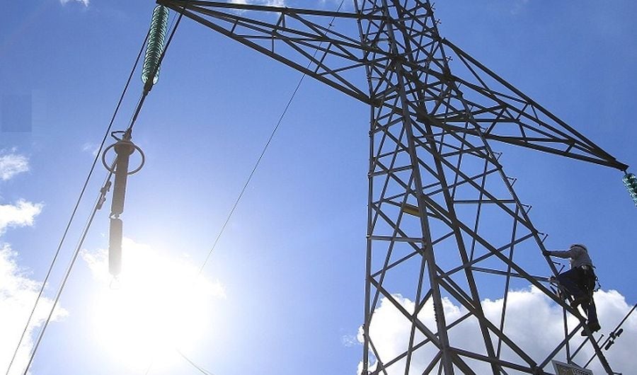 La propuesta de ISA Energía contempla el cambio del trazado de un tramo de la Línea de Transmisión Cerro Verde–Mollendo para evitar interferencias con la ampliación de la operación minera de Cerro Verde. Foto: Andina
