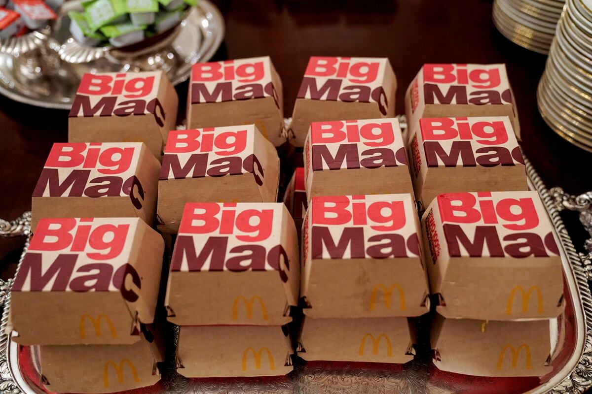 El Big Mac es desde hace décadas un clásico mundial de la comida rápida.
