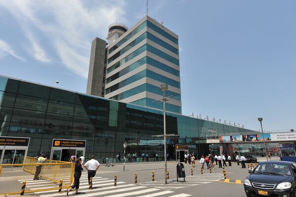 Comisión de Transportes seguirá de cerca investigación que determinará responsables de accidente en el aeropuerto Jorge Chávez. (Foto: archivo GEC)
