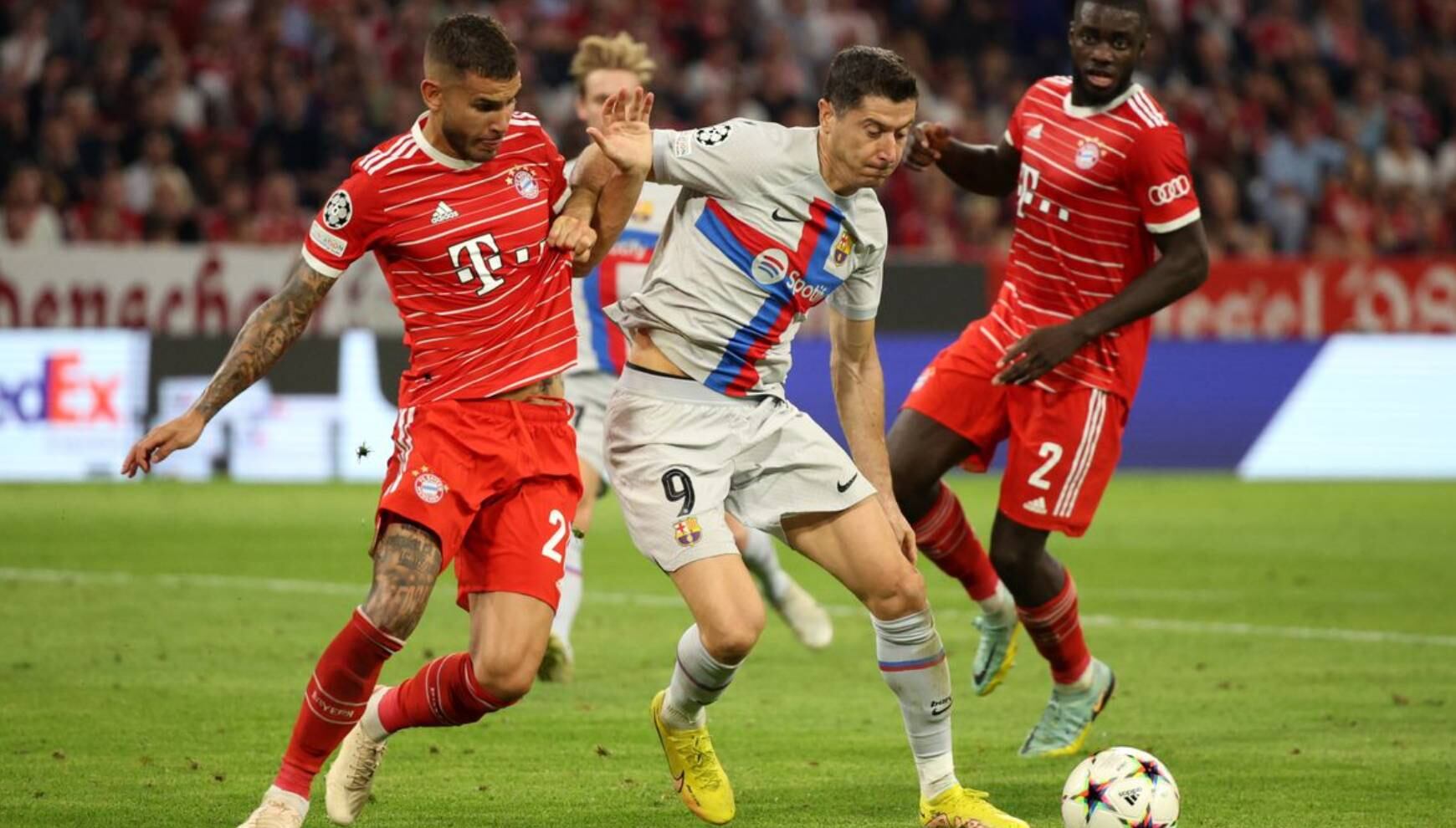FC Barcelona vs. Bayern Munich se enfrentan este miércoles 22 de octubre. Consulta la hora y qué canal transmite el partido por la Jornada 3 de la Champions League (Foto: Composición Mix)
