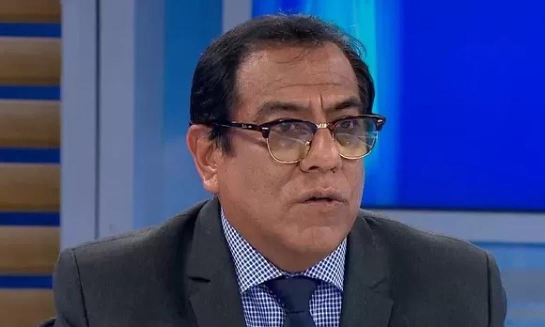 Según el JNE, la autoridad edil incurrió en una infracción al utilizar “su imagen y nombre en redes sociales” con el color distintivo del logotipo del partido Renovación Popular. Foto: Captura Canal N.