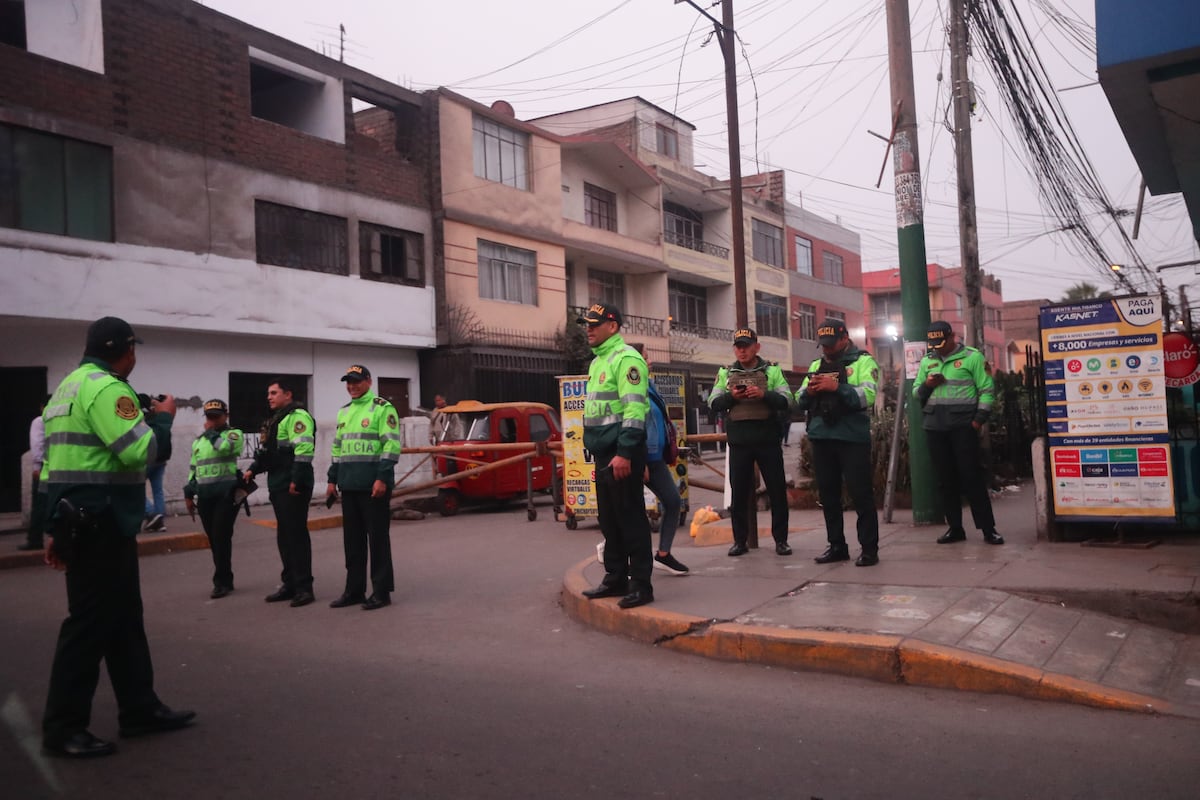 Lima 18 de setiembre 2023
Recorrido por San Juan de Lurigancho a raíz de la declaratoria de emergencia por la inseguridad ciudadana.
En la foto: Avenida Chimu
Fotos: Jesœs Saucedo /@Photo.gec