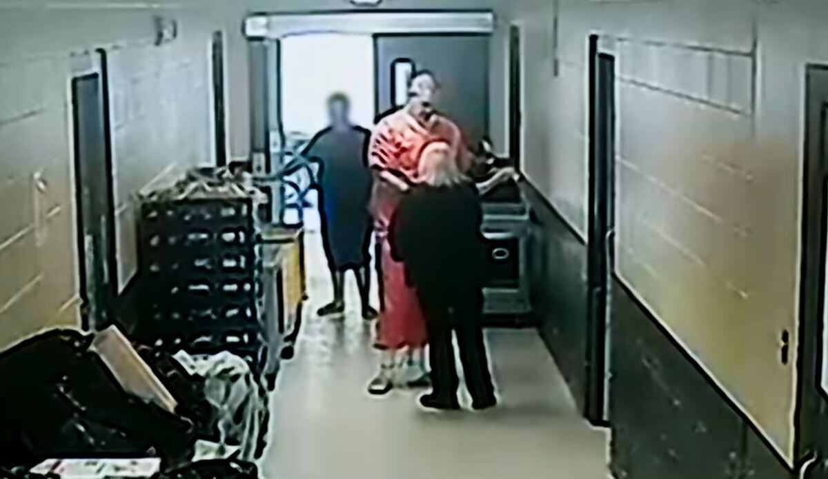 El día que Casey White y Vicky White fugan del centro penitenciario (Foto: Netflix)