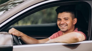 Así puedes deducir hasta US$10,000 en tu declaración de impuestos si compraste un auto a crédito en 2025