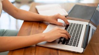 Cómo crear tu cuenta de USCIS en línea