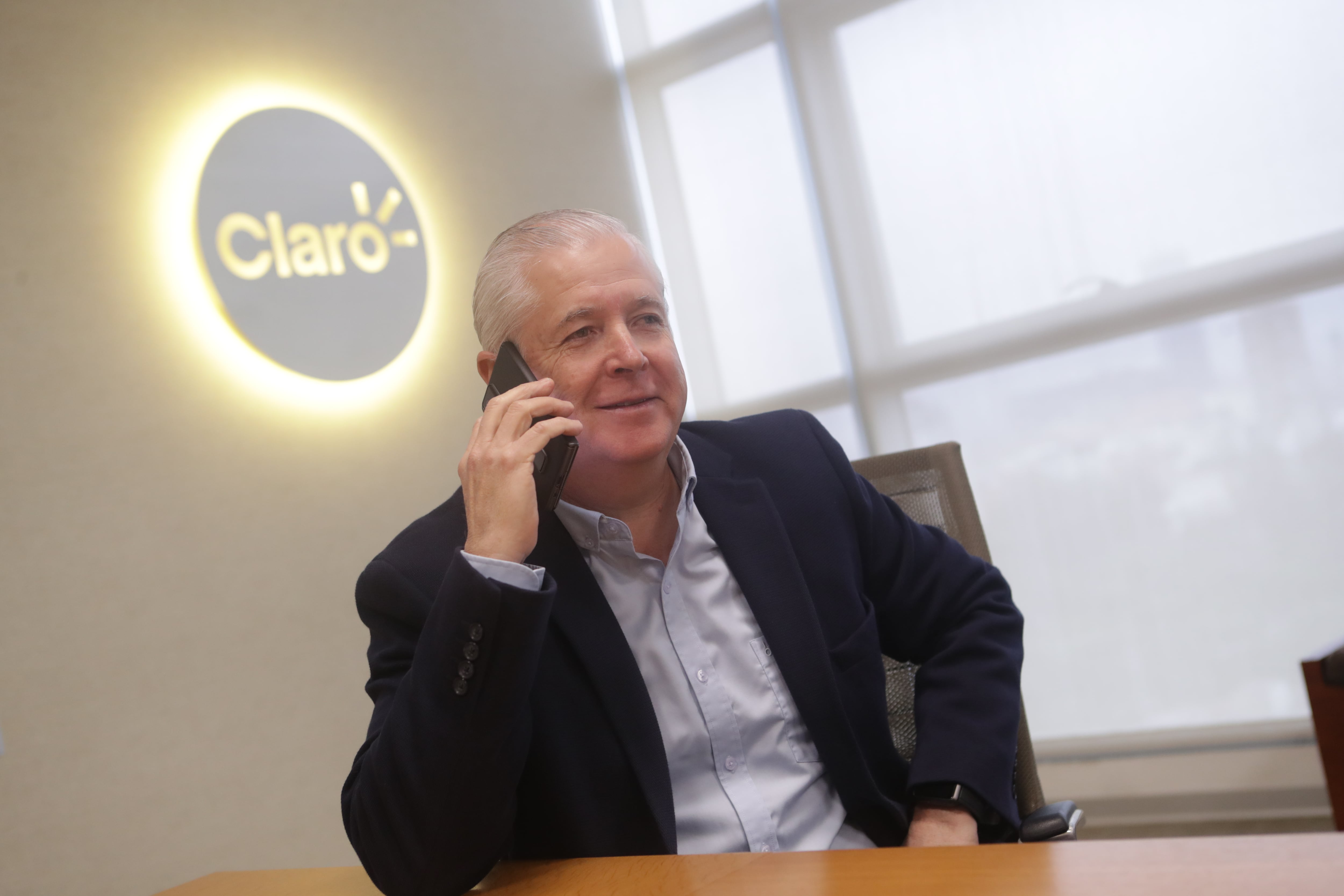 Humberto Chávez, CEO de Claro Perú destacó los principales planes de inversión de la telco en 2025. (Foto: Alessandro Currarino/El Comercio)