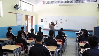 Adex: Congreso dio golpe a la educación al reincorporar a profesores interinos