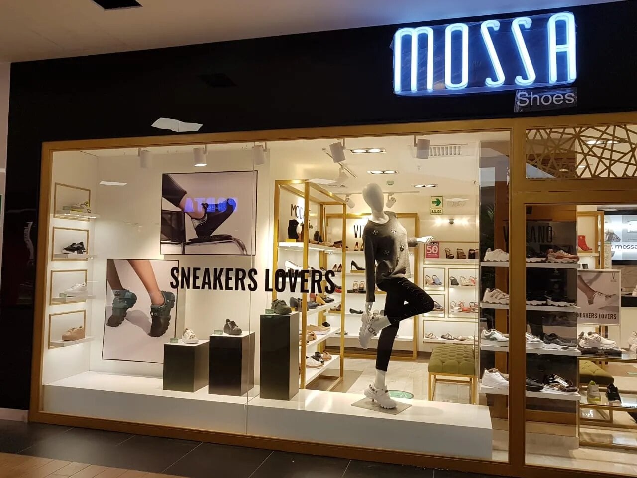 Vizzano, Modare, Moleca y Molekinho son algunas de las marcas del actual portafolio de Lazzos & Co. (Foto: Mossa Shoes).