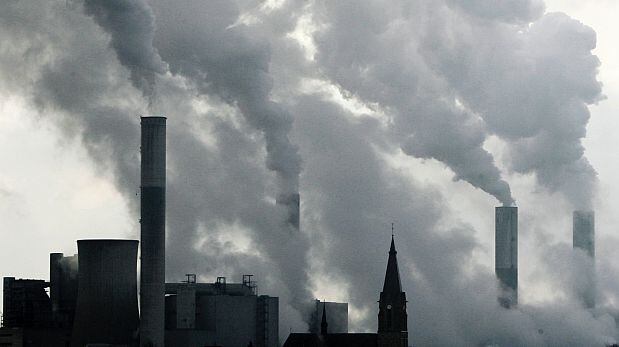 Grupos ambientalistas condenaron el cambio, diciendo que perjudicará la salud de los estadounidenses y degradará aún más el medio ambiente. (Foto: AP)