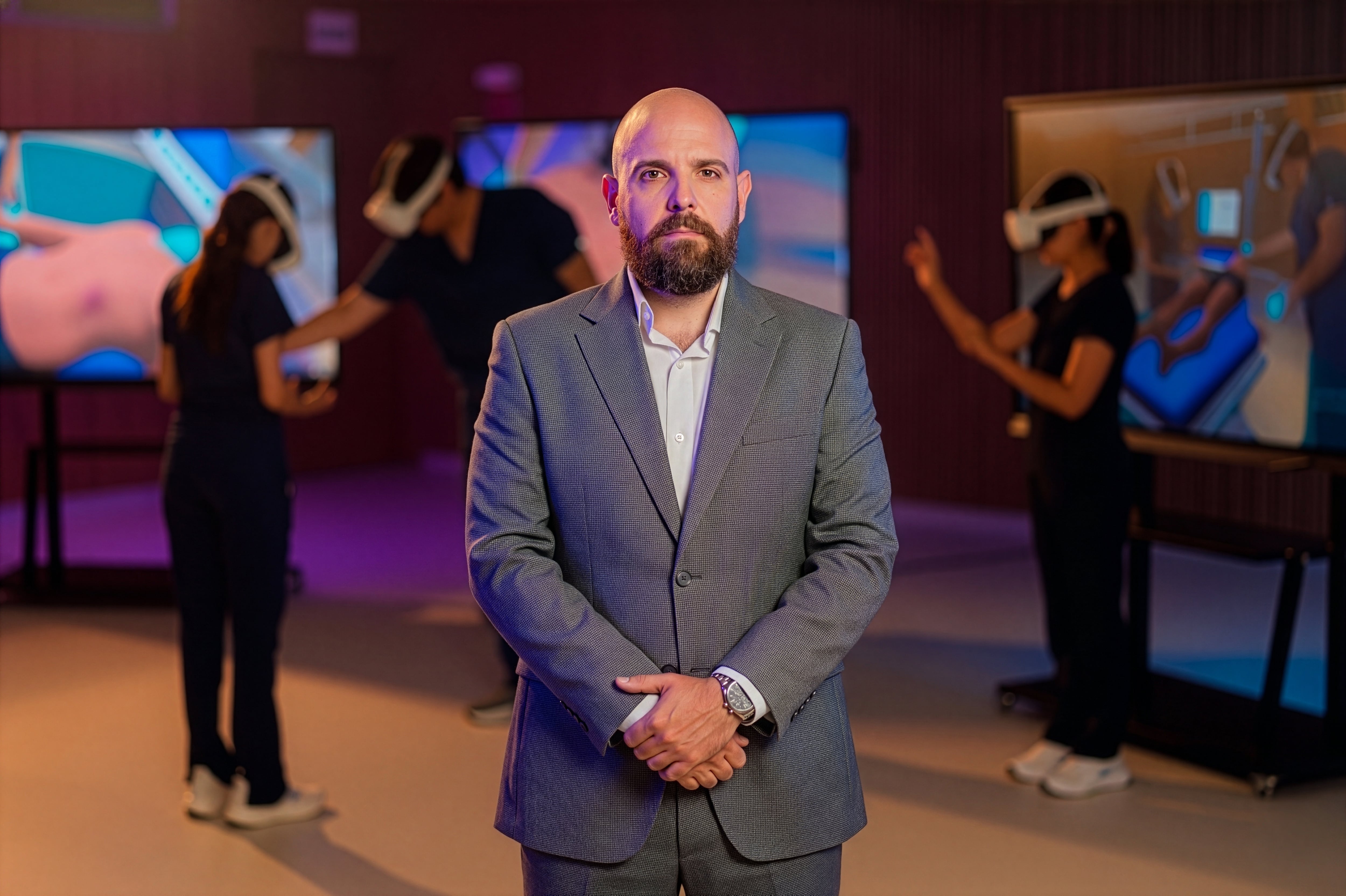 Jordi Grau, vicerrector de Ciencias de la Salud, señaló que el objetivo es evitar que médicos peruanos tengan que viajar al extranjero para capacitarse en esta tecnología. Foto: Científica del Sur