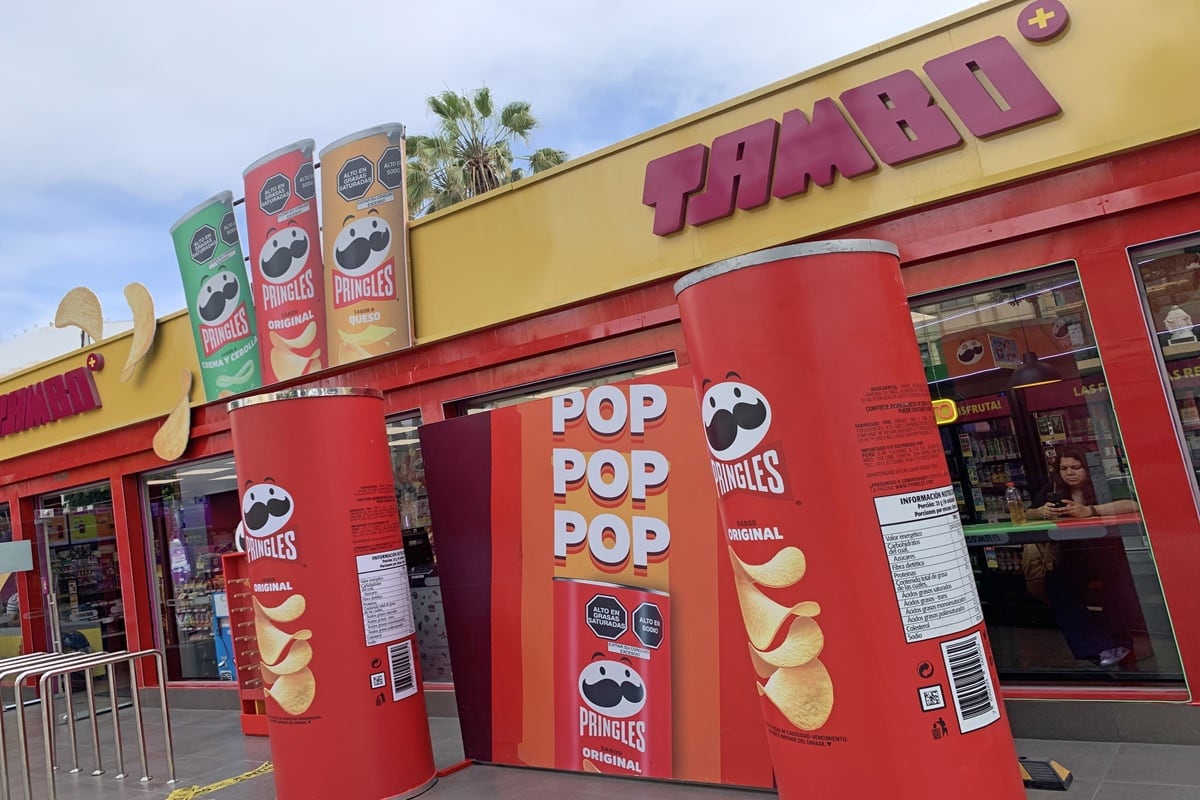 Tambo refuerza su estrategia de diferenciación en el mercado de conveniencia a través de formatos temáticos y experienciales. (Foto: Pringles/ Instagram)